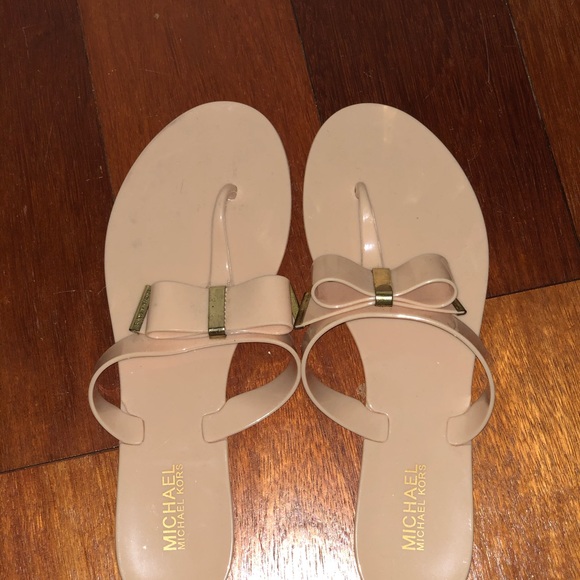 NWOT MICHAEL KORS Thong Sandals - Picture 4 of 6